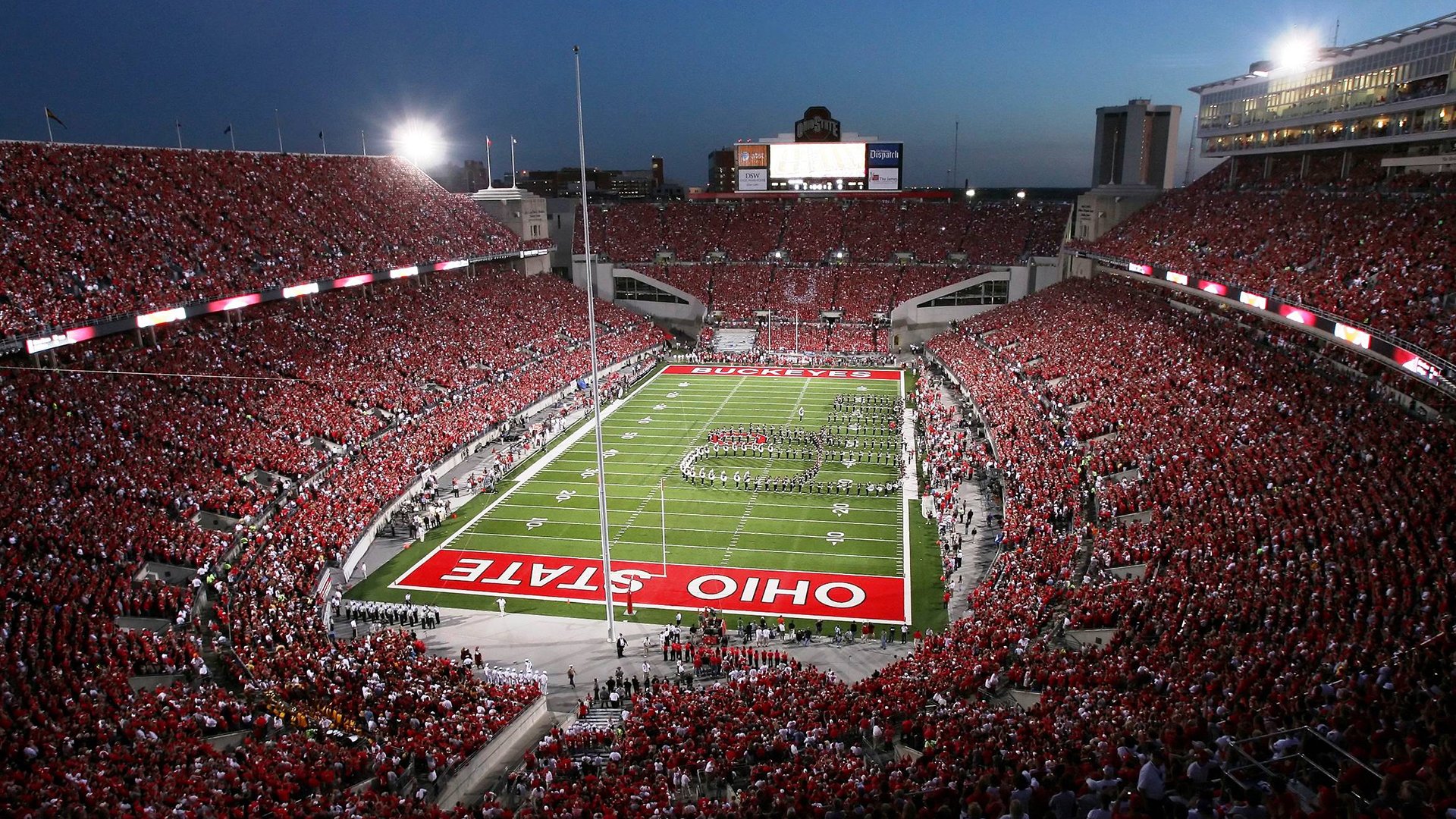 绿茵场与赛道上的绝对统治，拜仁正面击溃里昂，布雷默F1争冠接管比赛