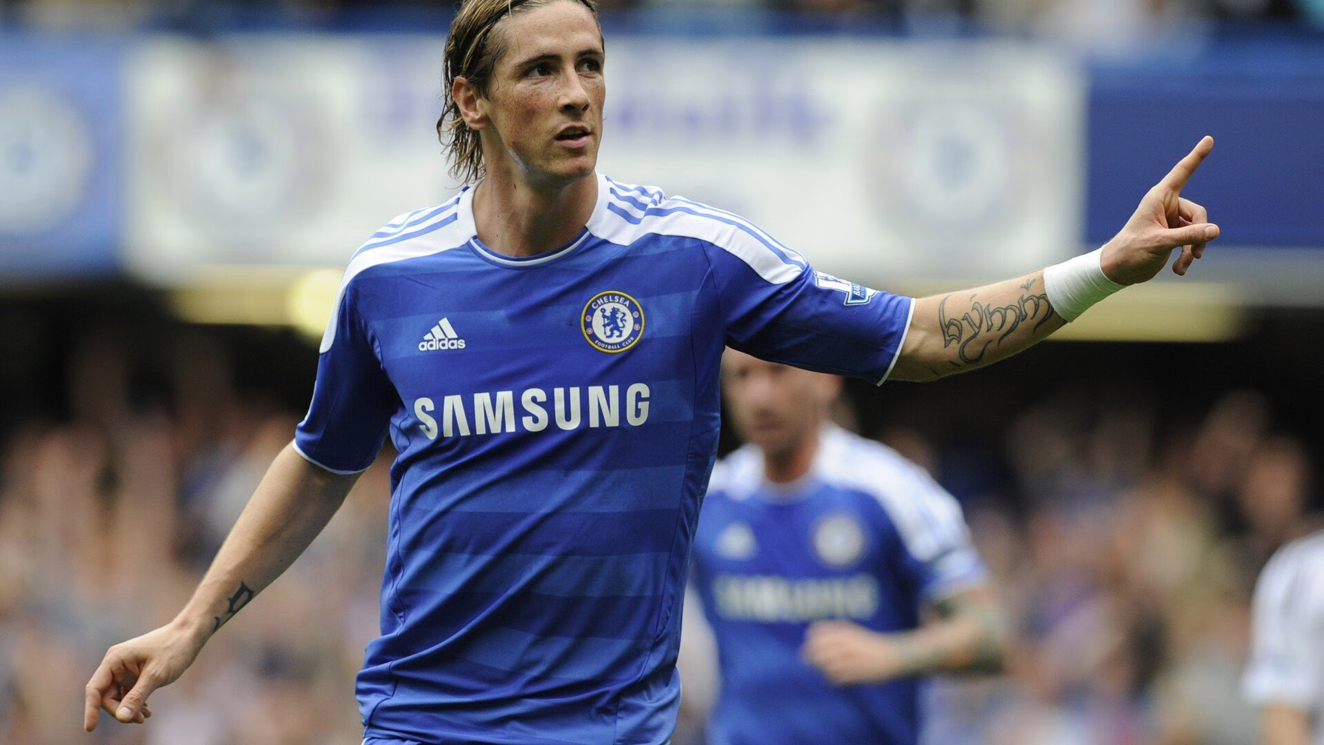 莱比锡红牛战术碾压塞维利亚，迪亚斯关键一传一射定乾坤